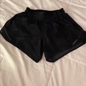 lululemon hotty hot shorts